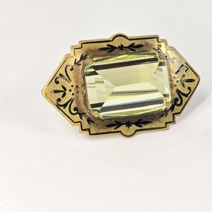 Vintage-Inspired Gold Brooch with Yellow Cut Glass Gemstone